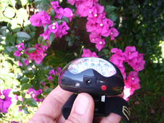 EL8 Solar Headlamp Battery Check Pushbutton